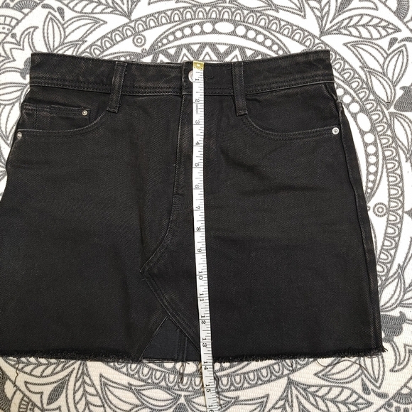 Zara Raw Hem Denim Skirt Size XS - Picture 9 of 10